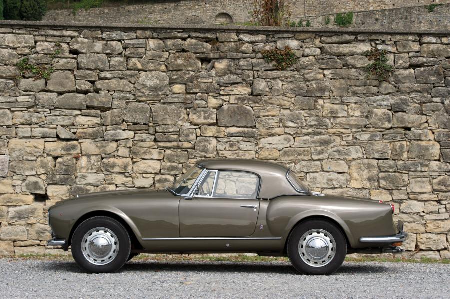  Lancia Aurelia B24S Convertible by Pinin Farina 1956 года  (фото 18 из 22)